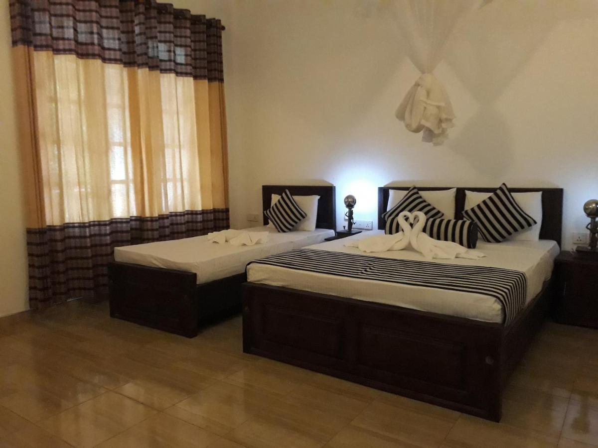 Isanka Lion Lodge Сигирия Экстерьер фото