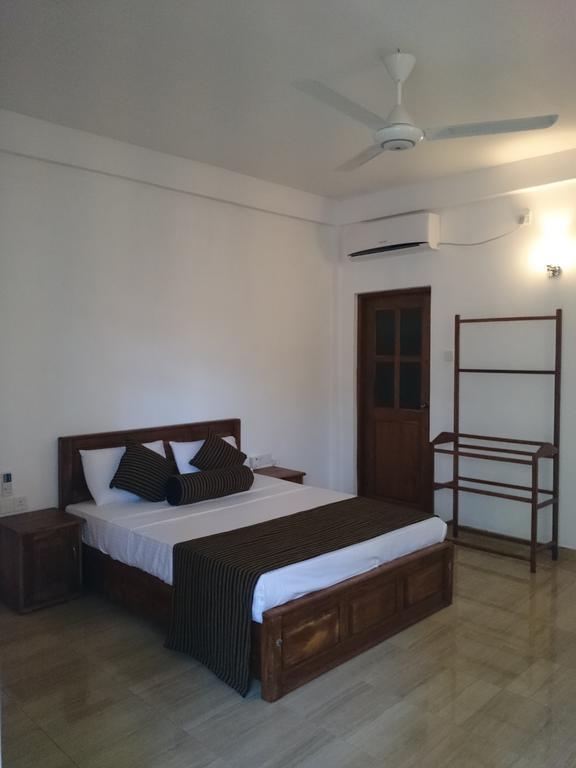 Isanka Lion Lodge Сигирия Экстерьер фото