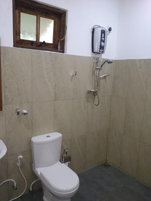 Isanka Lion Lodge Сигирия Экстерьер фото
