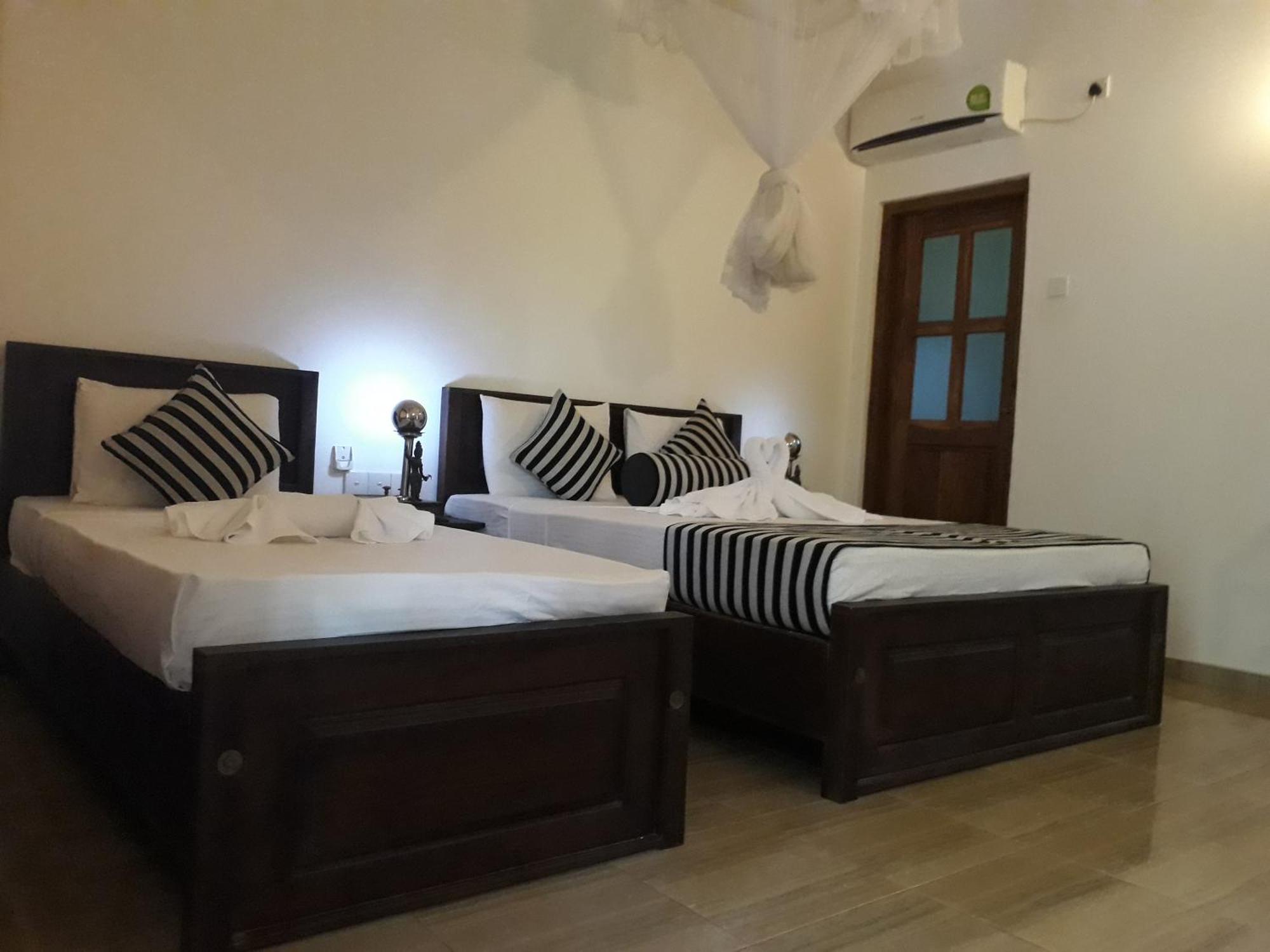 Isanka Lion Lodge Сигирия Экстерьер фото